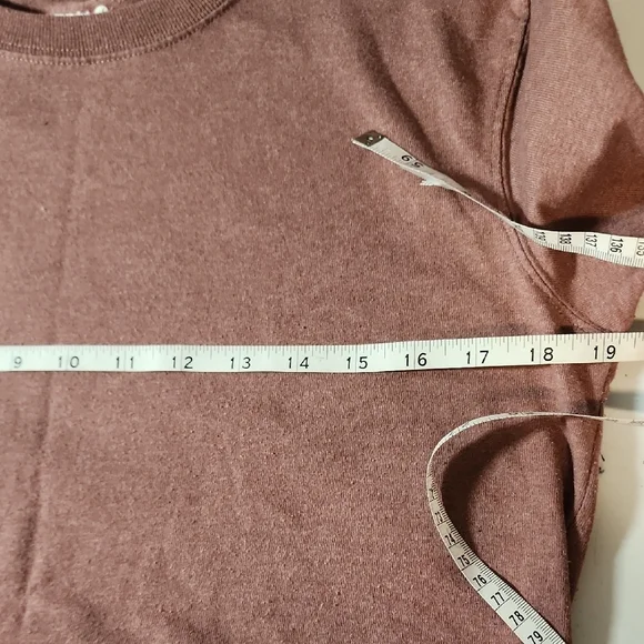 Carhartt Long Sleeve Tees for Versatile Style - Picture 5 of 8